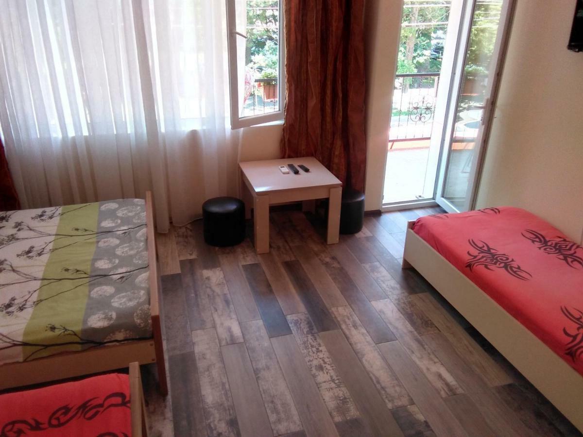 ホテル Str.Agmashenebeli 548 コブレチ エクステリア 写真